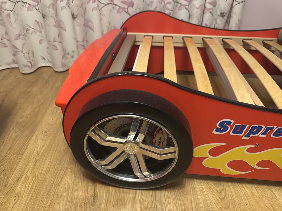 Pat copil 90x200 in forma de masina curse