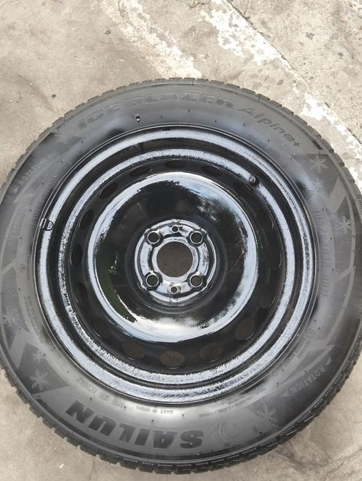 Vand o roata cu guma vara nou     două roți cu guma iarna noi cu factura carefure
