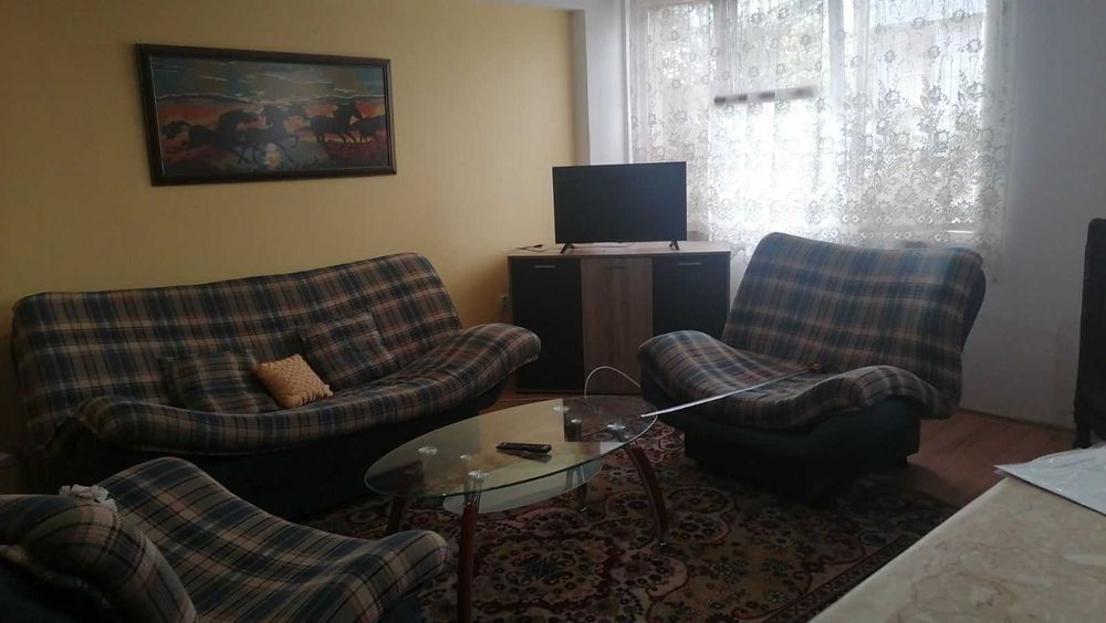 Дава се под наем Тристаен апартамент в Пловдив, Съдийски - 100 кв.м за 510 € - Снимка #10