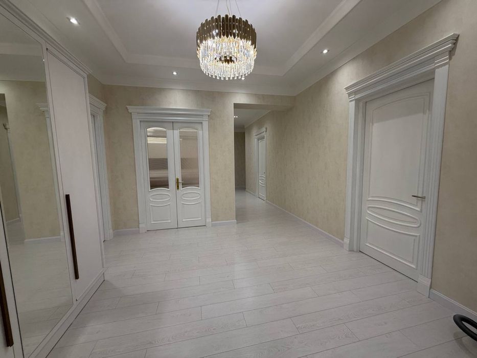 Ул. Тарас Шевченко  Габус 4/7/7 180 м2