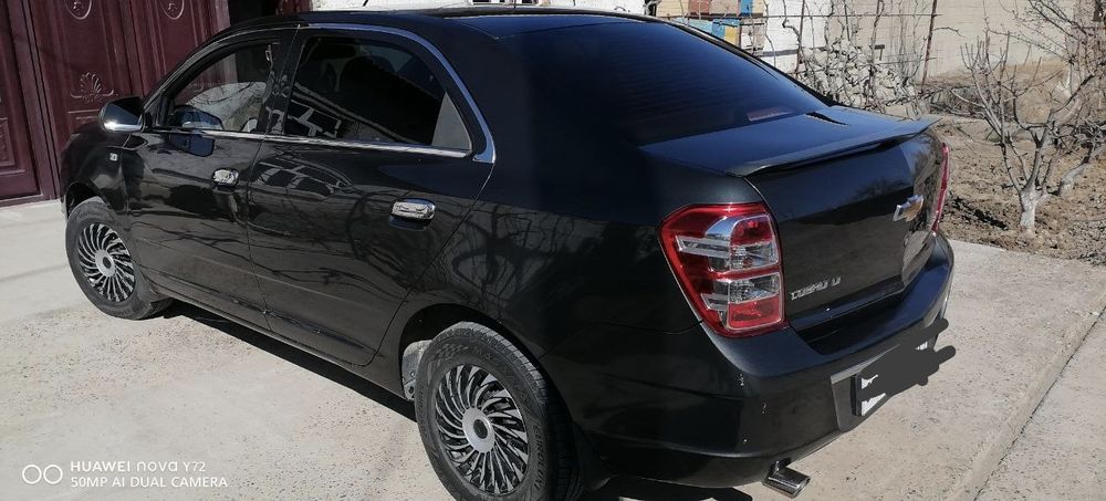 Sotiladi tez va kelishilgan narxda