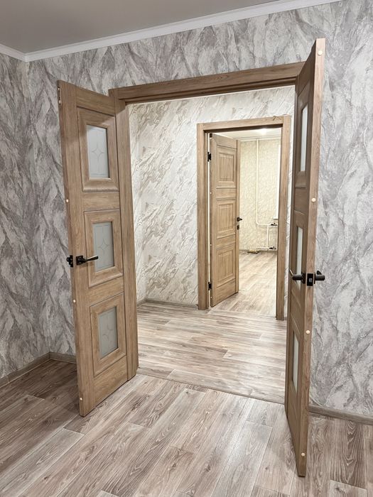 Продам двери в идеальном состоянии с замками