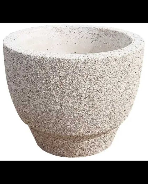 Jardiniere si ghivece din beton si marmura-discount la orice comanda!