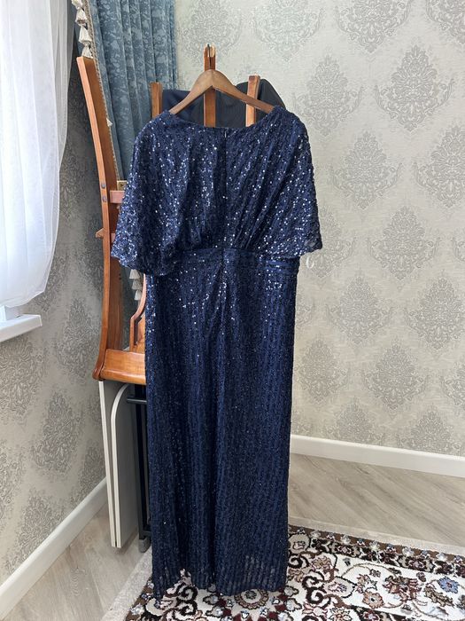 Платья женские размера 52-54