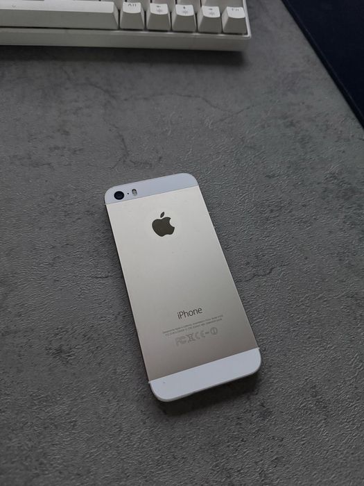 Iphone 5s, в отличном состоянии