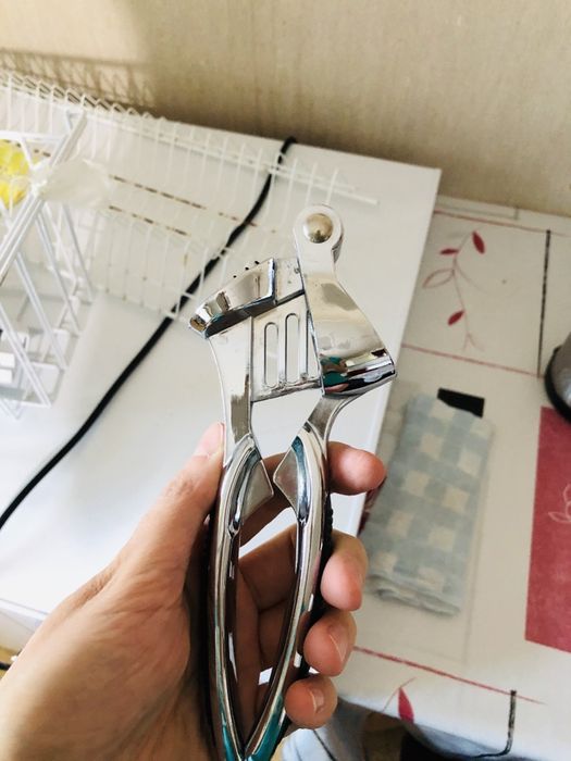 Продам чеснокодавку