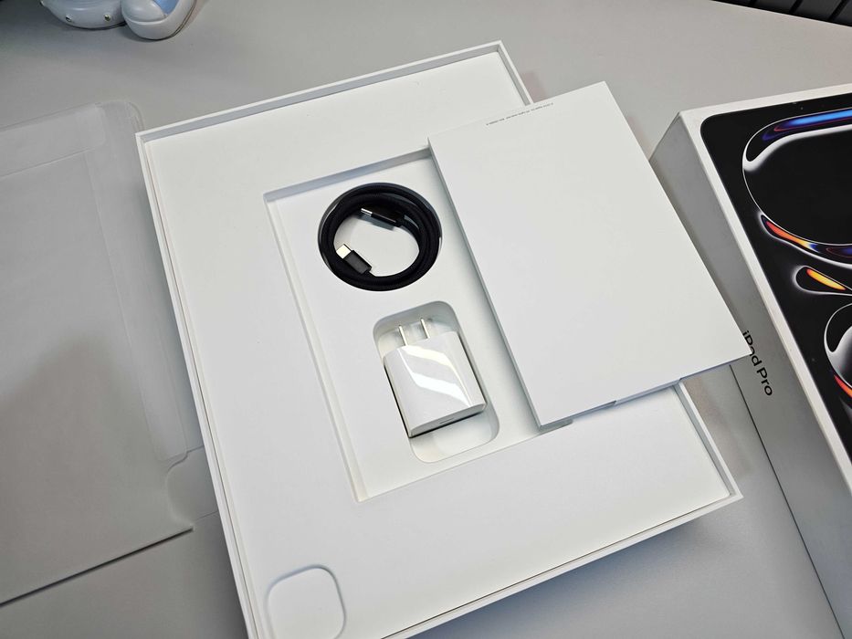 ПРОДАМ Apple iPad PRO 13"nch M4 (256GB) WiFi + 5G. Состояние НОВОЕ