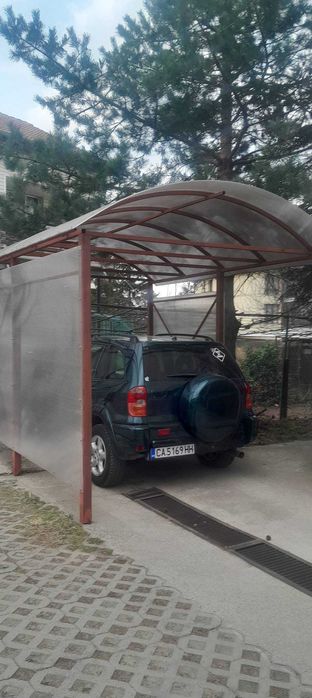 Продавам гаражна клетка, поликарбонат