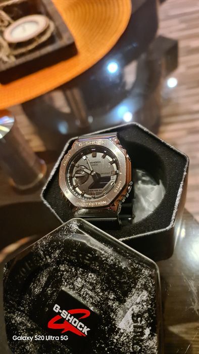 Часовник G-shock GM-2100