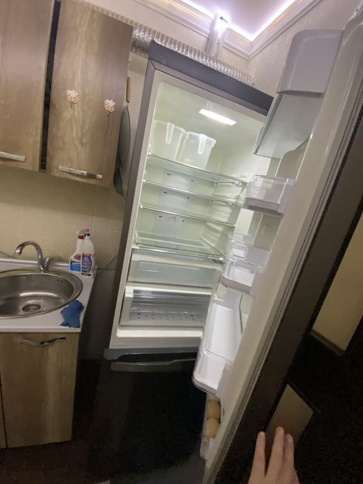 Xolodlnk  sotiladi  400 xolati yaxwi