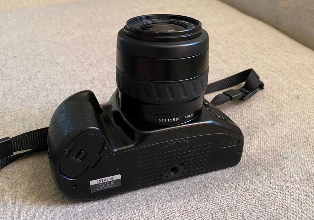 SLR Minolta Dynax 300si + Minolta AF 35-70mm f 3.5-4.5 - colectie