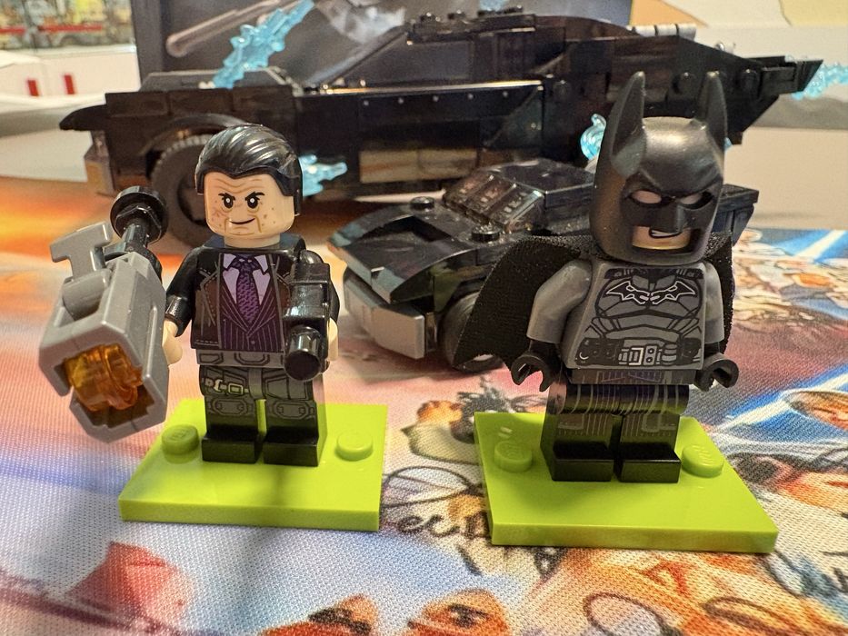 Продавам Lego Technic 42127 The Batman + подарък