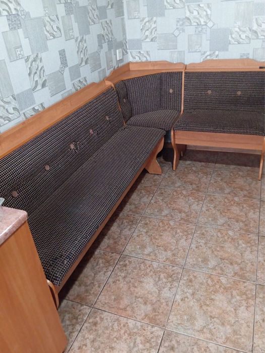 Кухонный угловой диван