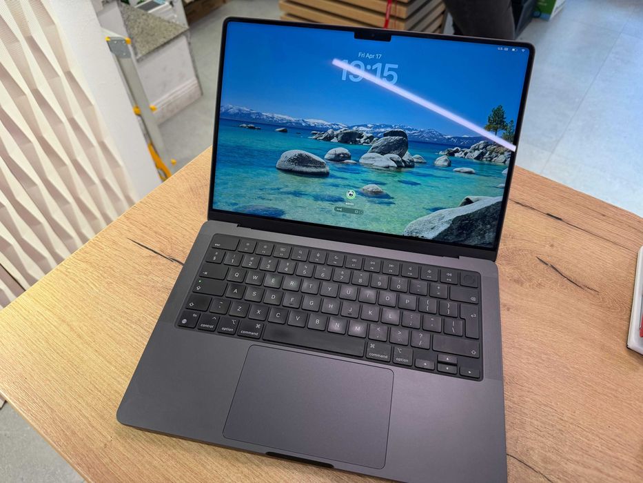 macbook pro retina 13 second hand si noi de vanzare • Anunturi