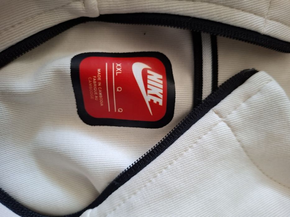 Горнище     Nike