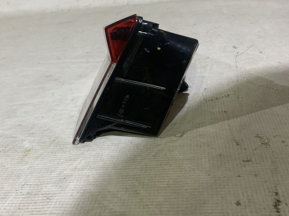 Lampa stop dreapta pe hayon, Skoda Enyaq, 2021, 2022, 2023, 2024, cod origine OE 5LG945308C.