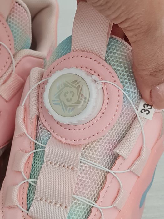 Adidasi 33 roz fete,noi