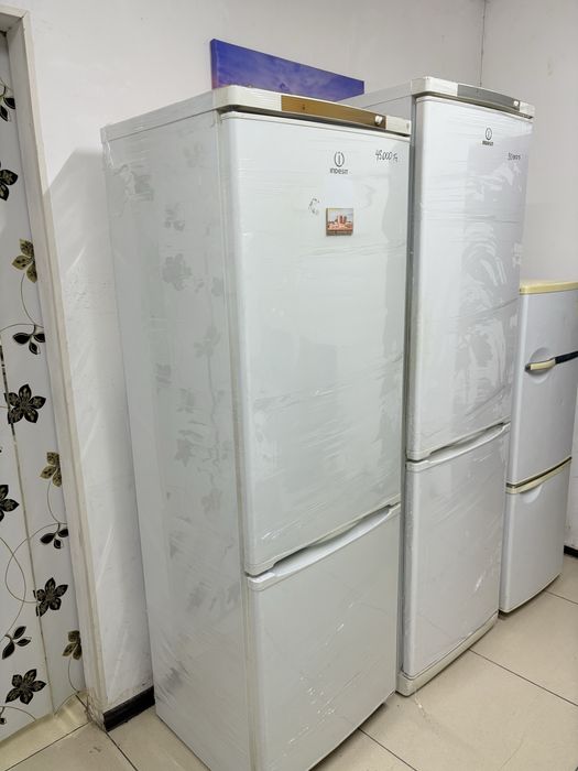 Холодильник INDESIT