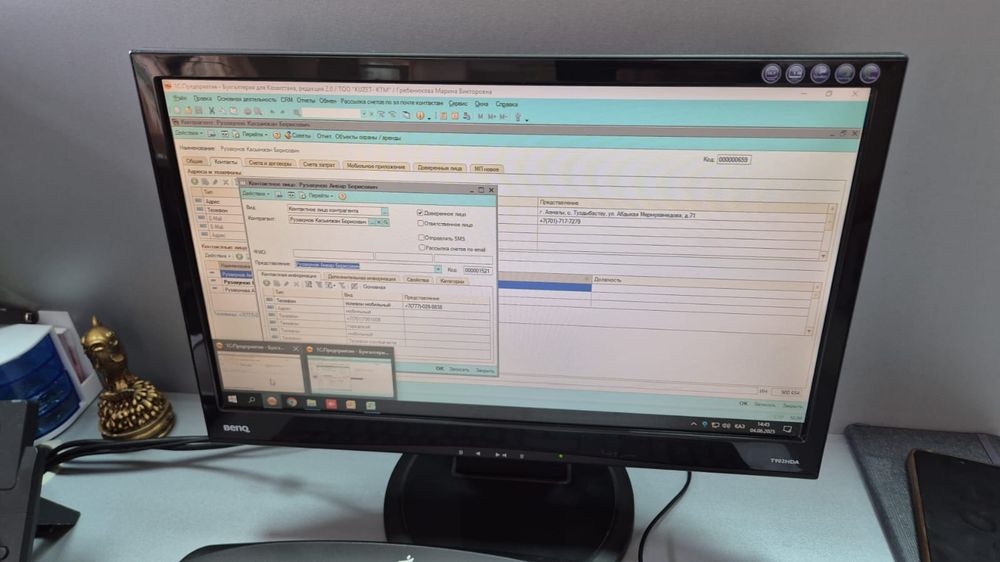 Продаю мониторы разные