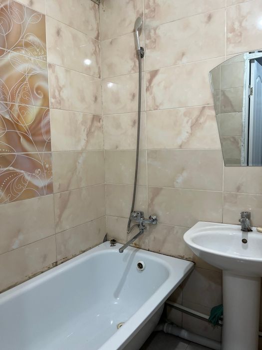 Сдам квартиру на 16 мкр.