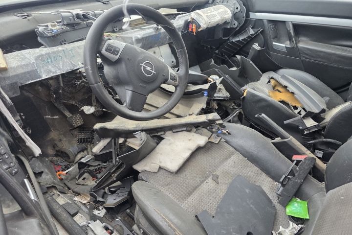 Oglinda stanga Opel Vectra 2005 1.9 CDTI MT (101 hp)