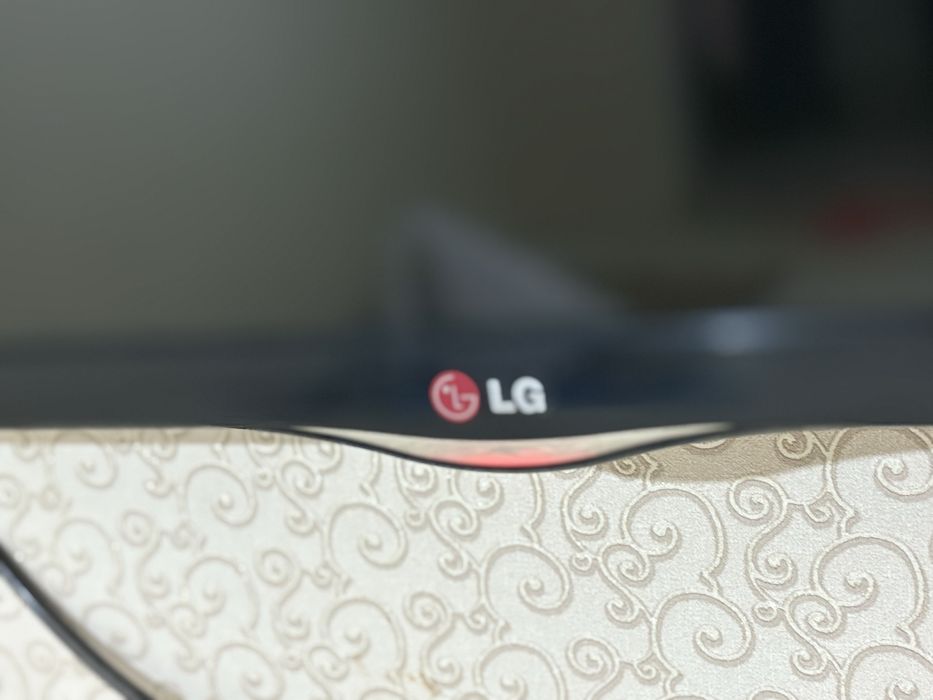 Телевизор LG смарт