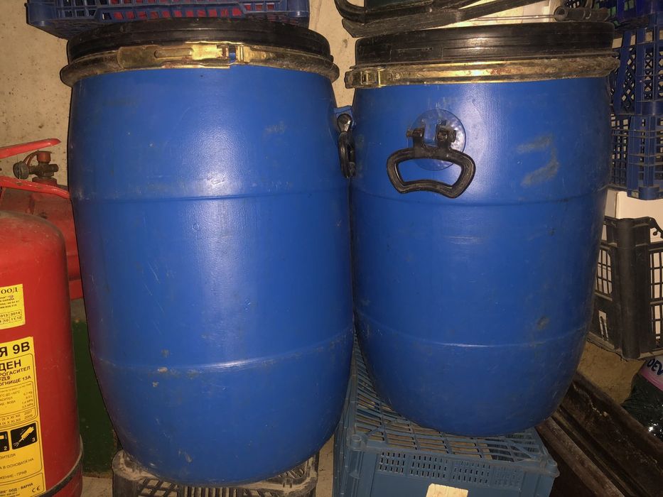 Буре 100 литра с метална канелка, бидони 500л с канелка и по малки