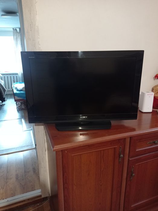 Продаются два телевизора сони и LG