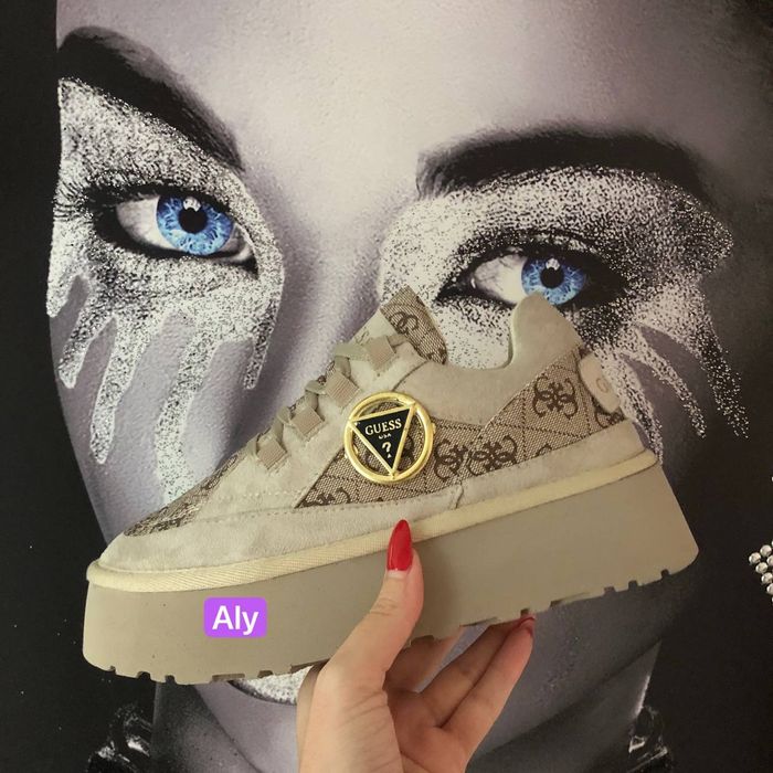 Adidasi dama si barbati