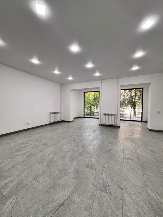 А.Фитрата(Рисовый) Первая линия 64кв Фасад 20м Две входные группы.