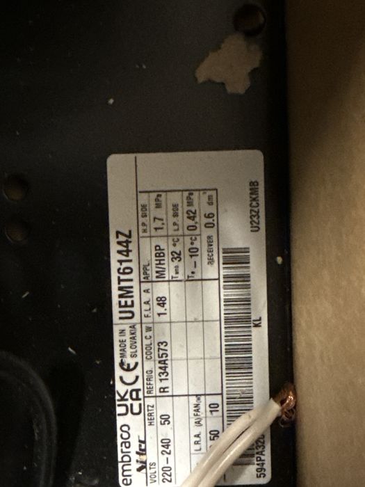 Unitate condensatoare, motor frigider