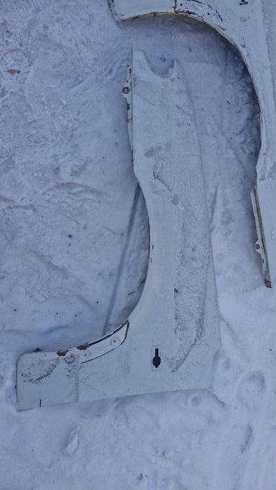 Продам крыло двер.