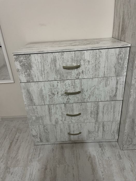 Гардероб, скрин и бюро