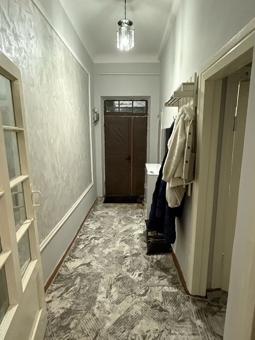 Сдается 2х комнатная квартира в центре города 2-этаж