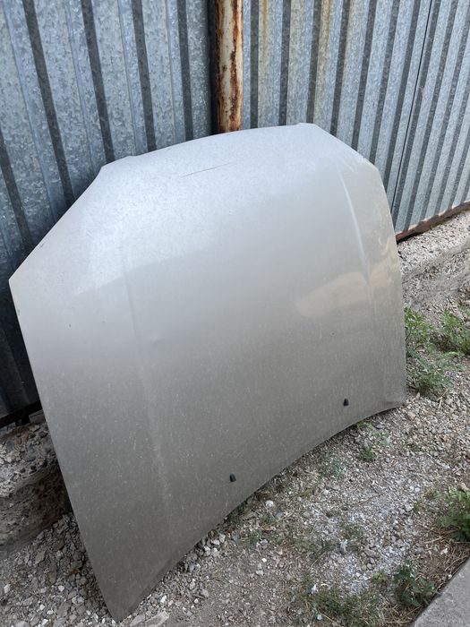 Капот    камри 25