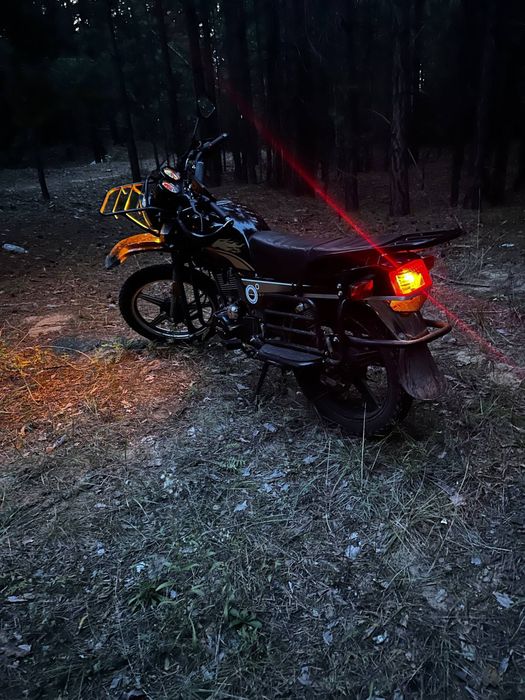 Продам Suzuki GSX 200 кубов