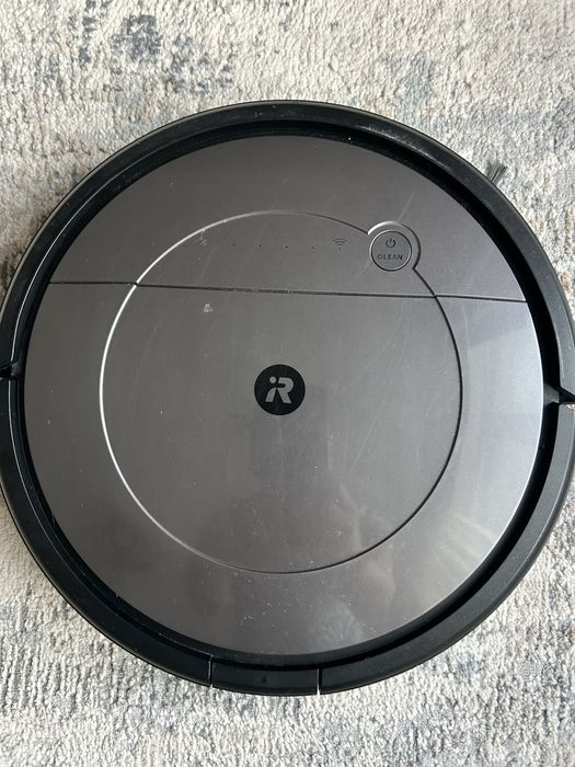 Irobot roomba combo vacuum and mop