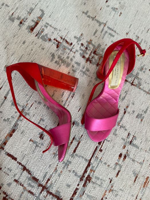 Sandale Stella McCartney - superbissime, pentru cunoscătoare