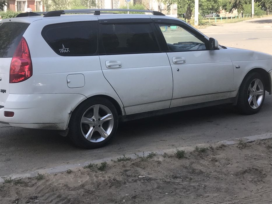 Приора  2013 люкс