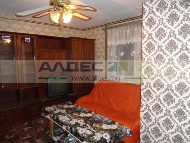 Продава се Къща в София, Враждебна - 319 кв.м за 721 €/кв.м - Снимка #1