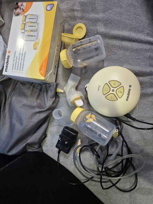 Помпа за кърма Medela