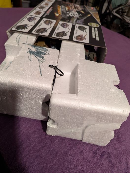 RC Радиоуправляем боен танк 2бр. в комплект LED Светлини, Звук, Пушек