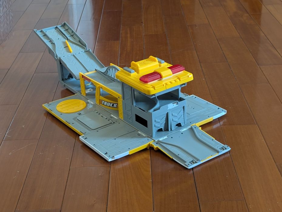 грузовик трансформер