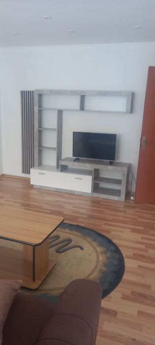 3 camere, Petre Ispirescu