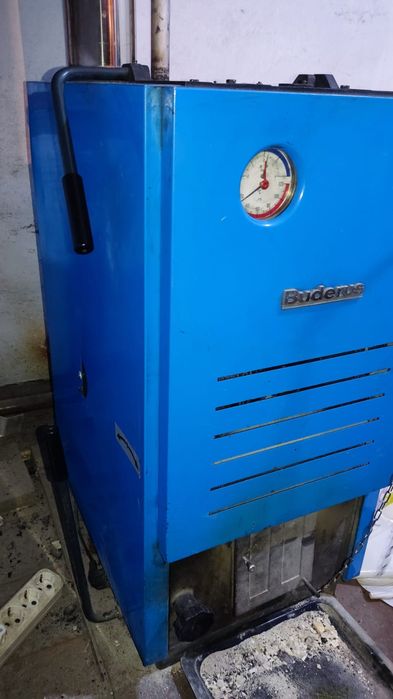 Продам котёл Будерос