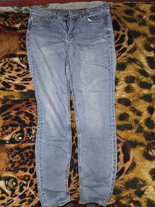 Продам вещи за 3.000