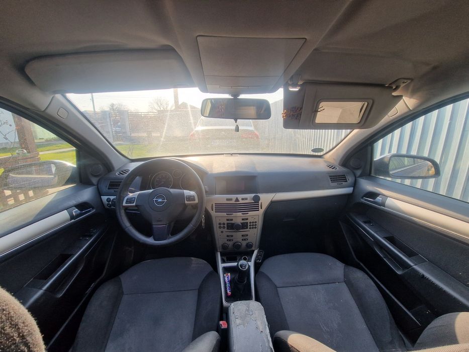 Vand opel pt dezmembrat