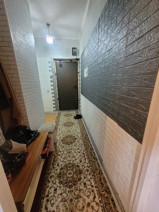 Срочно продаётся 1 комнатная квартира.