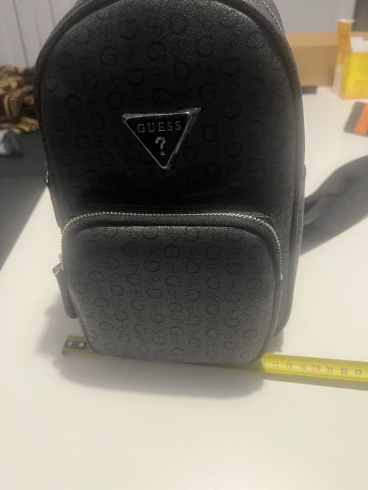Чанта раница guess оригинална