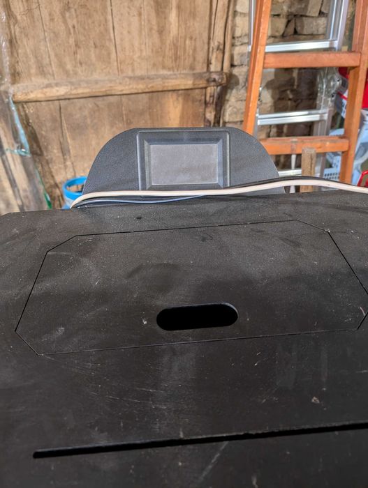 Продавам пелетна камина Golden Fire вПродавам и тон и половина пелети.